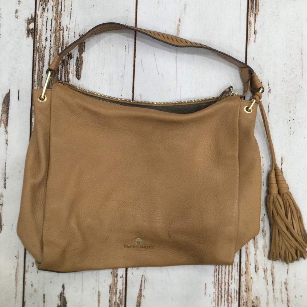 VINCE CAMUTO LEATHER SHOULDER BAG